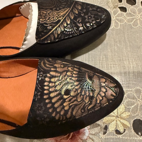 Women's Shoes - Size 38 (UK) / 7.5 USA  Embassy London - Picture 5 of 6